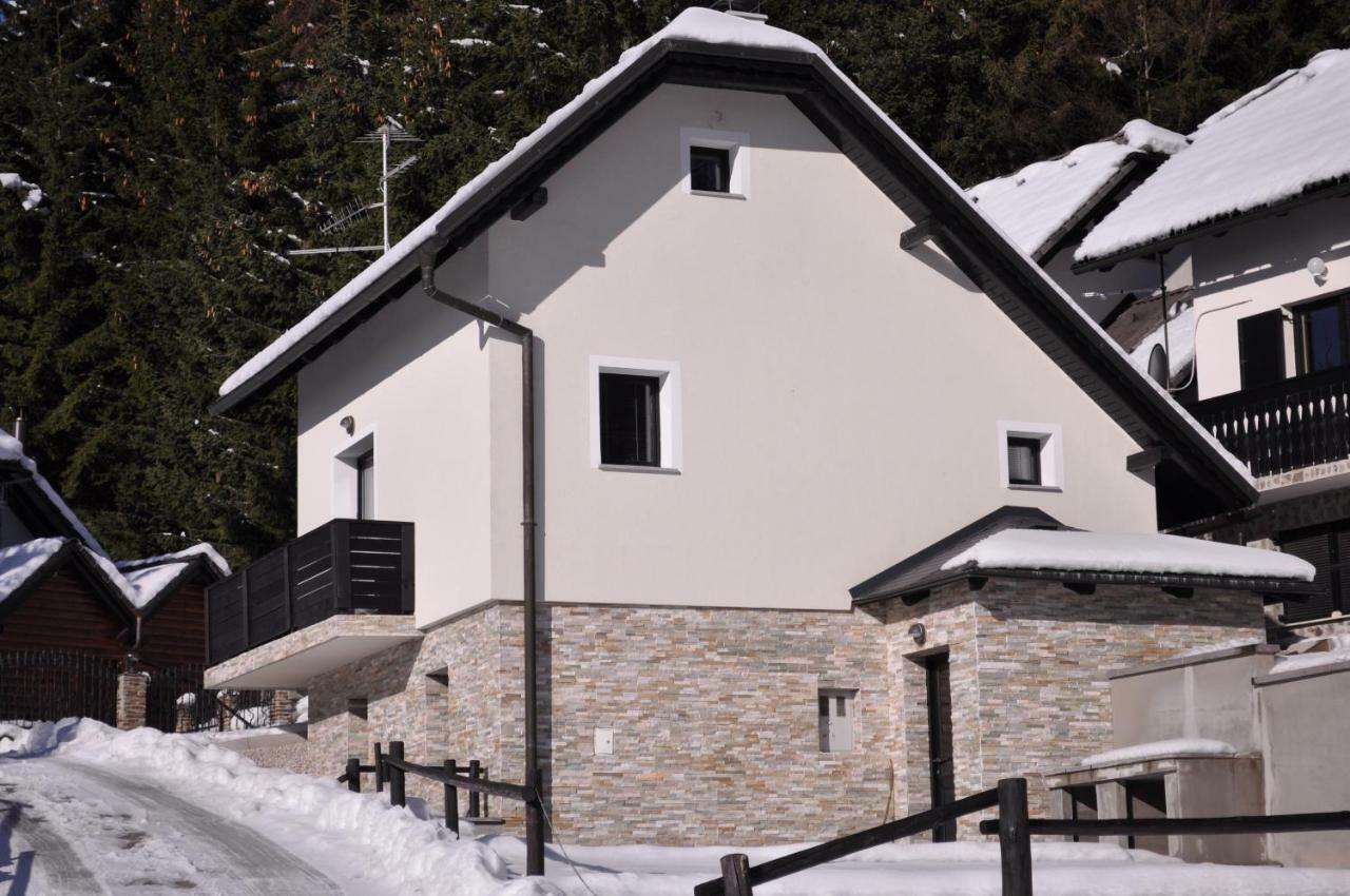Holiday House Nune 즈코르녜즈레쎄 외부 사진